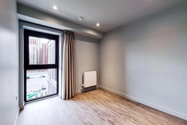 54232345, Solar, 3 Marley Street London, Wembley Park photo 4