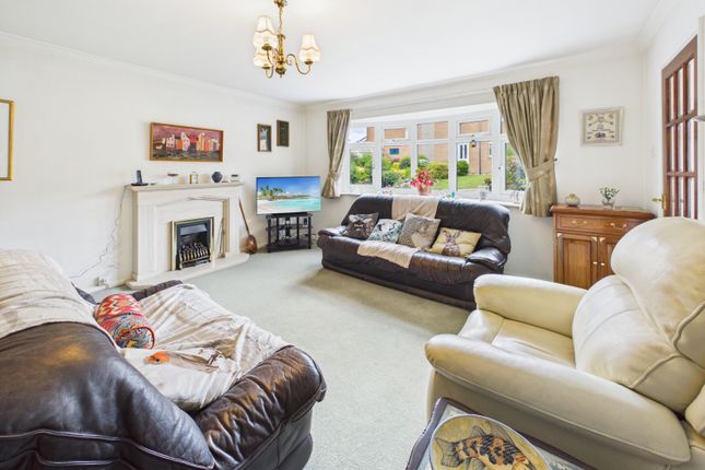 22, Burnaston Close, Dronfield photo 2