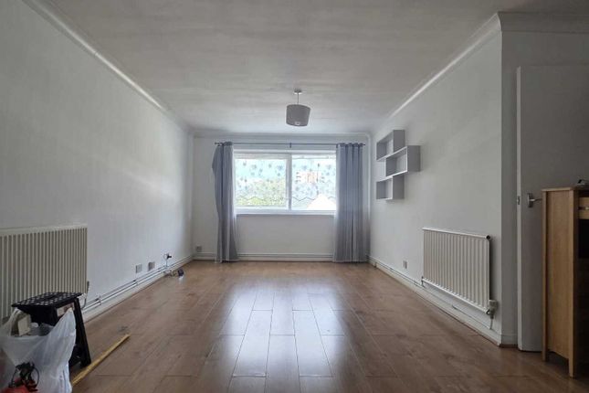 Flat 3, Asa Court  Old Station Road, Middlesex photo 3