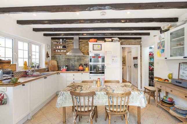 1 Pointers Cottages, Wiggins Lane, Surrey photo 4