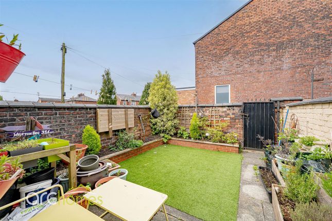 25 Douglas Street, Manchester photo 4