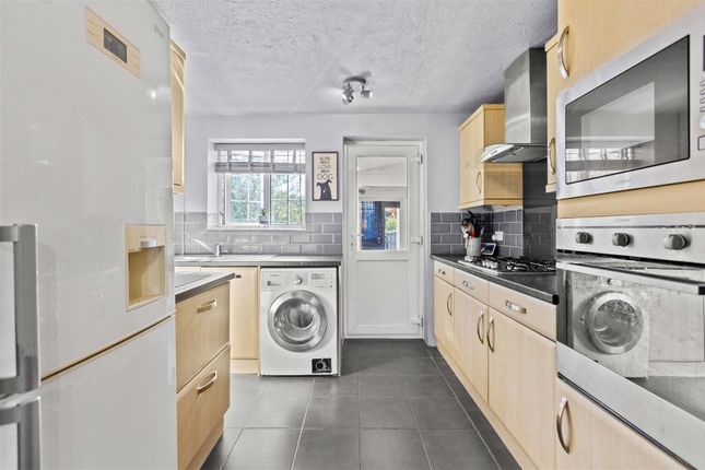43, Carroll Crescent, Ascot photo 3