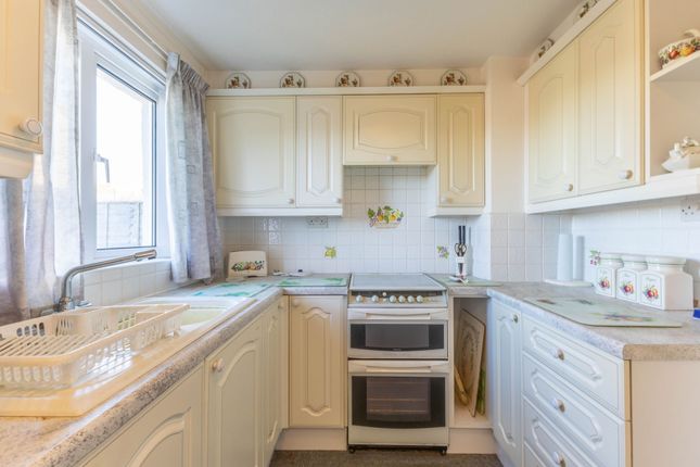 5 Thwaites Lane, Windermere photo 3