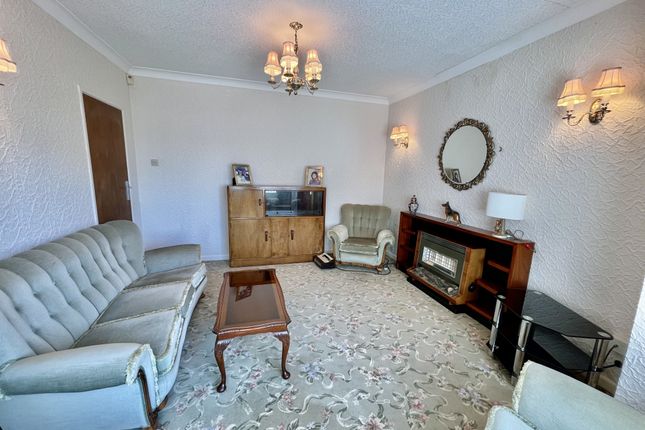 40, Meadow Crescent, Poulton-Le-Fylde photo 4