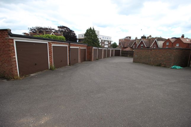 3, Hartfield Lane, Eastbourne photo 5