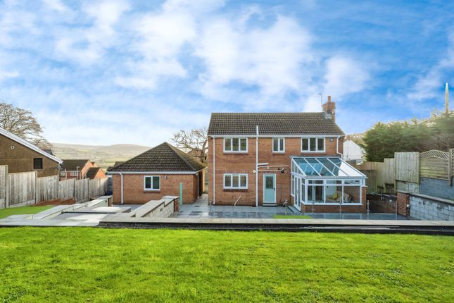 7, Clos Benallt Fawr, Pontarddulais photo 4