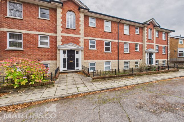 Cam01953G0-Pr0133-Still008