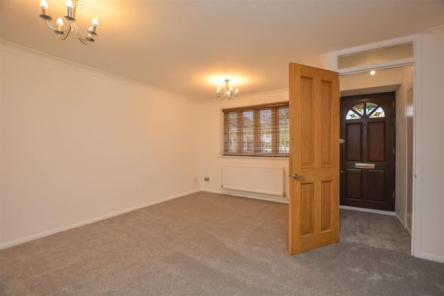 28, Wellington Place, Brentwood photo 2