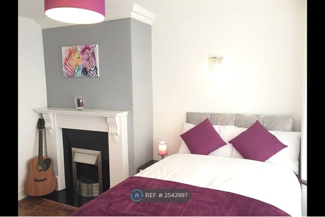 Room 1 (Double Bedroom)