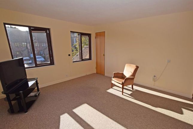 70, Adams Way, Alton photo 2