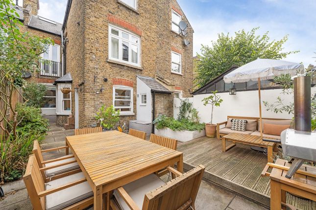 27a, Helix Gardens, London photo 3