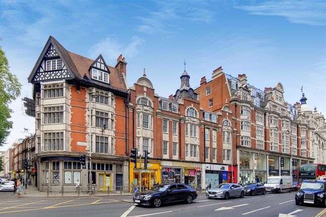 Flat to rent in Kensington High Street, Kensington, London