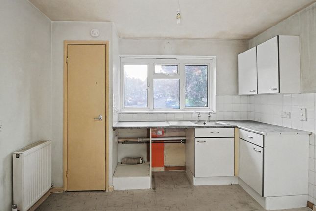 40 Broadwey Close, Weymouth photo 5