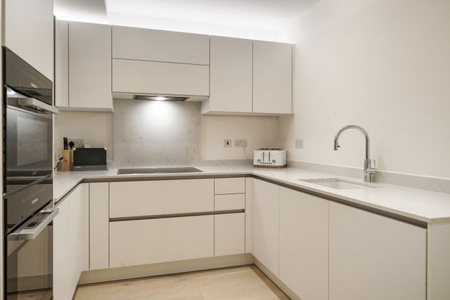 Mews house to rent in Arco Walk, Highgate Road