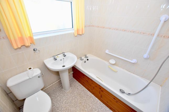 Bungalow for sale in Robert Close, Willenhall, Coventry