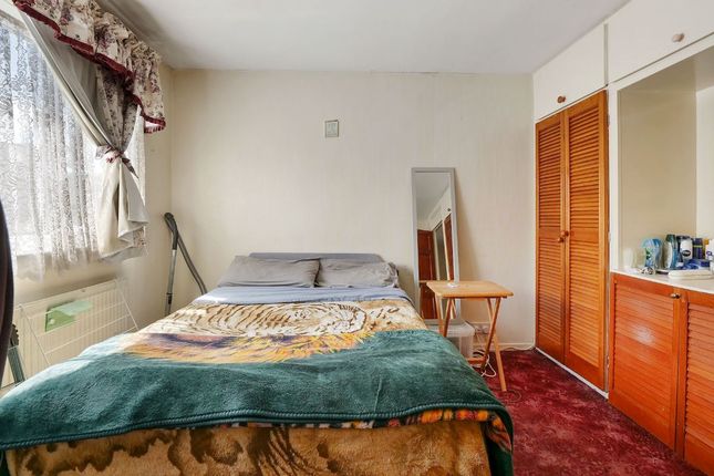 Thumbnail Room to rent in Brierley, New Addington, Croydon