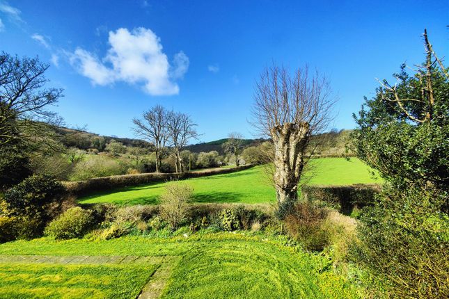 Country house for sale in Glandwr, Llanychaer, Fishguard