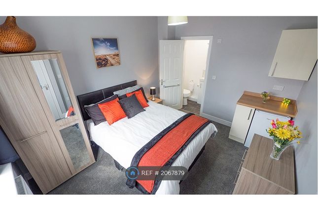 Thumbnail Room to rent in Queen Marys Road, Doncaster