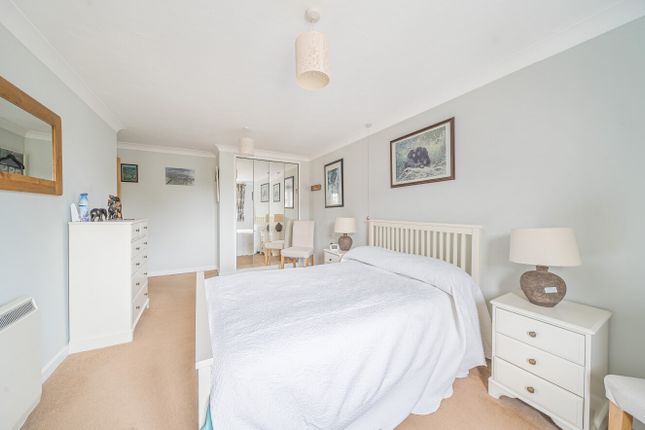 66, Willow Court, Alton photo 4