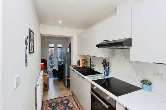 78, West Street, South Yorkshire photo 3