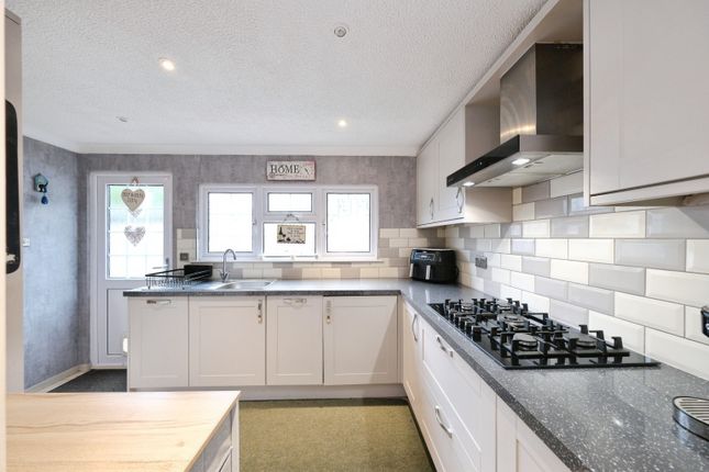 9 Birchwood Park, Southwell Road East, Mansfield photo 4