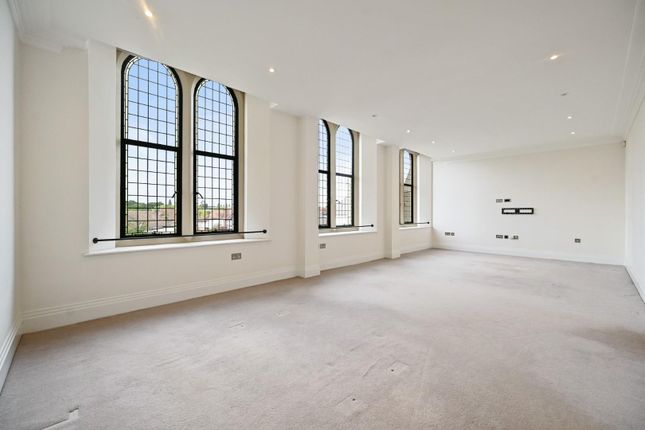 Rctec- Flat 5 Havana Drive- Reception 2 (1).Jpg