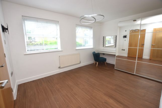 6, Beevor Court, Huntingdon photo 4