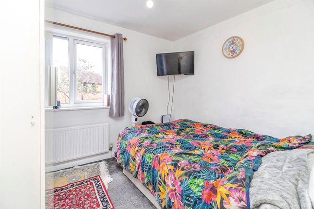 30, Millbank Place, Milton Keynes photo 3