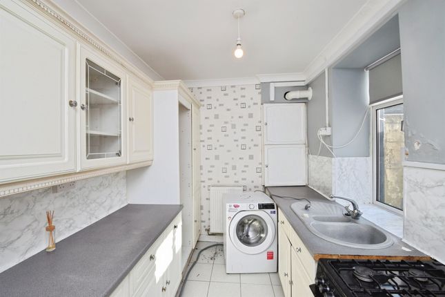 4, Woodville Place, EBBW VALE photo 2