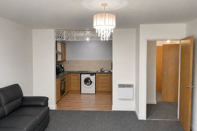 Apartment 8, 195, Wigan Road, Wigan photo 4