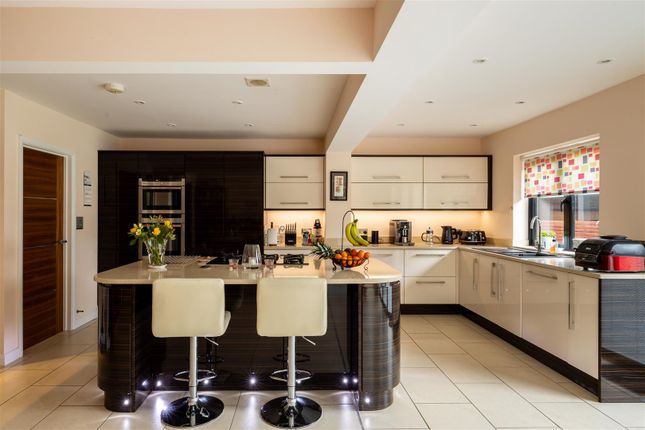 Charthouse, 4, Furzefield Road, Reigate photo 5