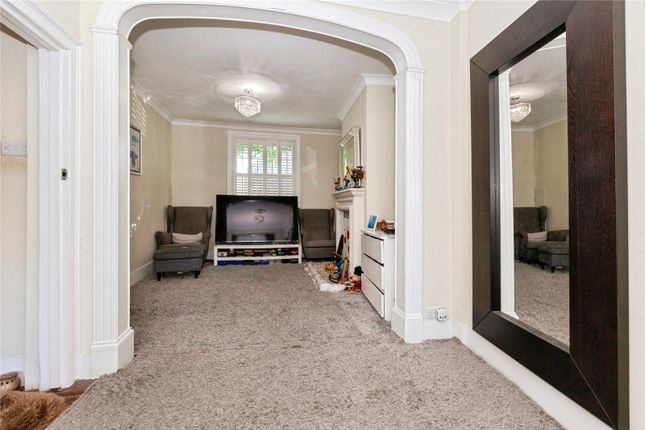 96, Grove Road, Windsor photo 4