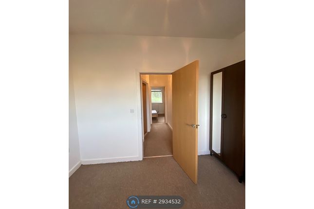 Flat, Bronwydd Road, Carmarthen photo 4