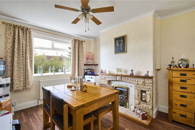 22, Glenaire Drive, Baildon photo 4