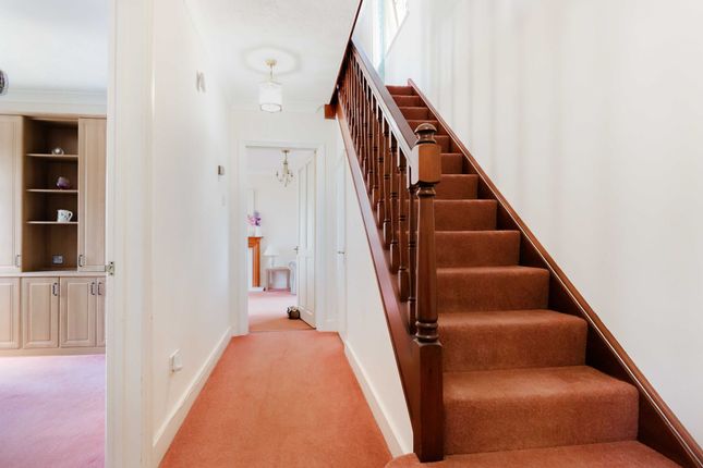 12 Nursery Field, Uckfield photo 2