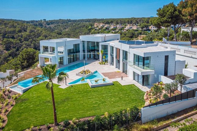 Thumbnail Villa for sale in Calvià, Mallorca, Balearic Islands, Spain