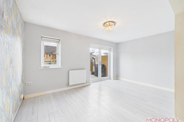 26 Maes Gwyrdd, Wrexham photo 4