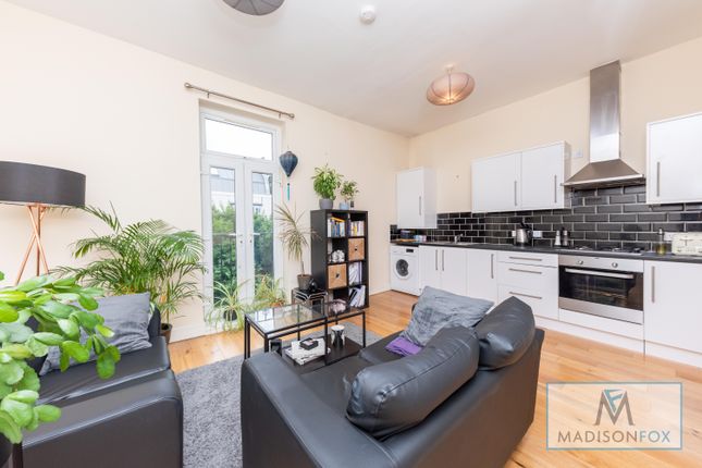 Thumbnail Flat to rent in Queens Road, Leytonstone, London