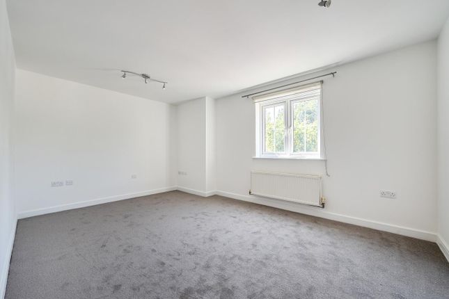 Flat 18, Chandlers Gate, Hursley Road, Chandler's Ford photo 2