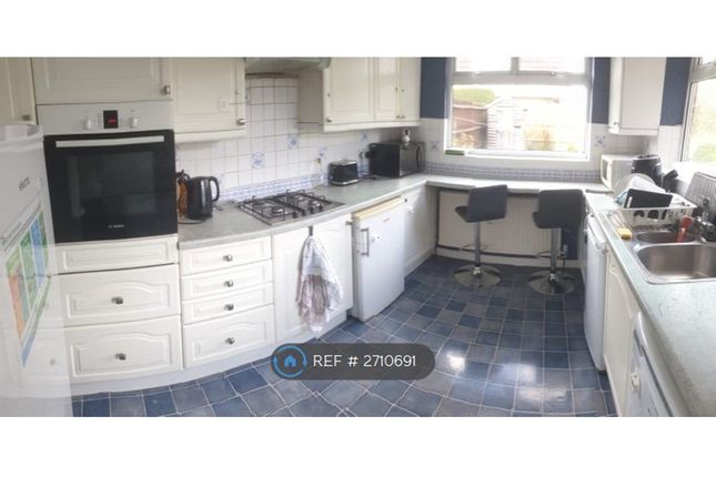 Willow Brean, Horley photo 3