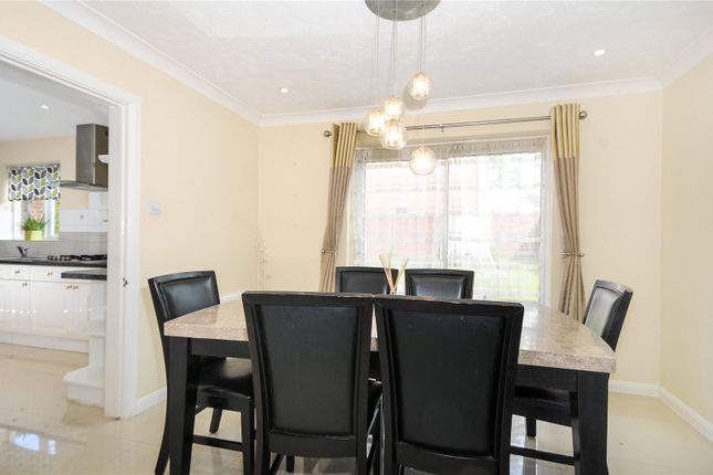 75, Walsh Avenue, Bracknell photo 4