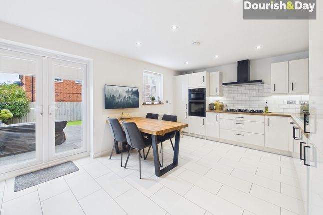 3 Alcester Row, Stafford photo 3