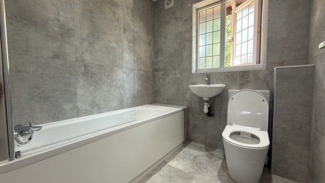 67 Templar Drive, London photo 5