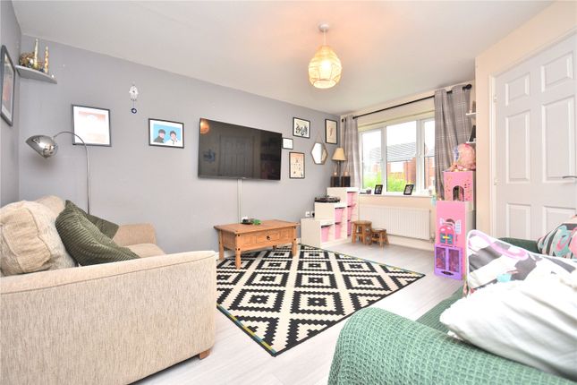 57, Woodlands Way, Leeds photo 2