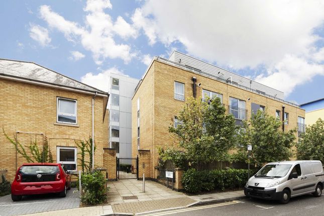 Thumbnail Flat to rent in Storehouse Mews, London