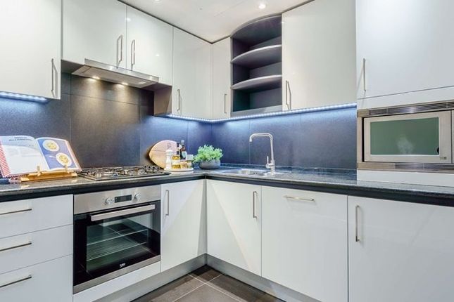 Apartment 14, London photo 3