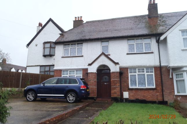 Terraced house to rent in Birds Hill, Letchworth Garden City SG6