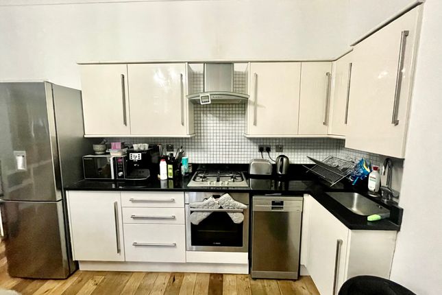 Flat to rent in Dartmouth Park Hill, London
