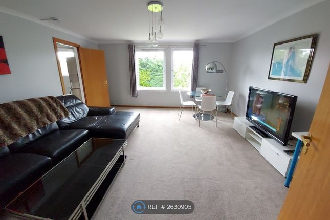 Spacious Lounge/Dining