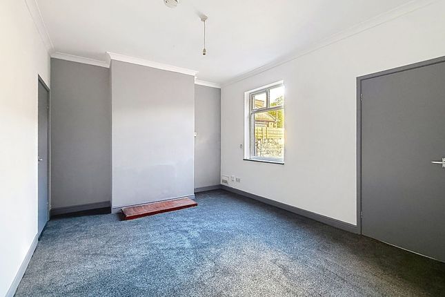10 Florence Street, Newcastle-under-Lyme photo 4